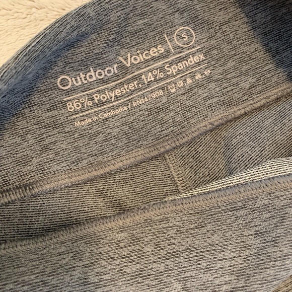 Outdoor Voices Tri-Tone Warmup Leggings in Dove Ash Gray - Picture 11 of 14